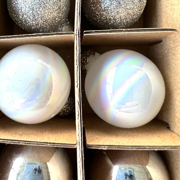 25 Mini Glass Xmas Ball Ornaments Silver Shiny Matte Glitter Opalescent - Picture 8 of 9